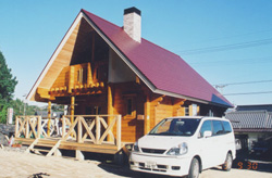 高原都市開発でご購入された日下さんご家族のログハウス