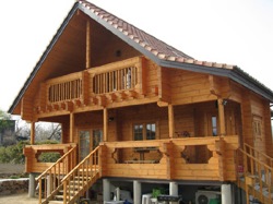 大塚さんご一家ログハウス1