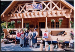 高原都市開発でご購入された石亀さんとログハウス1