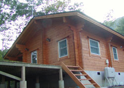 高原都市開発でご購入された吉田様のログハウス